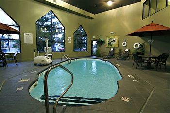 Holiday Inn Express Hotel & Suites Madison
