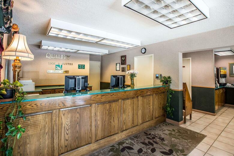 Hotel Quality Inn & Suites Mount Chalet