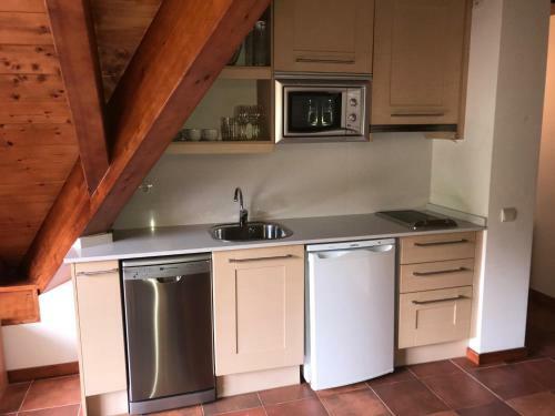 Apartamentos Sn� Mont Romies Unhola