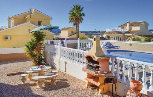 Three-bedroom House In Camposol
