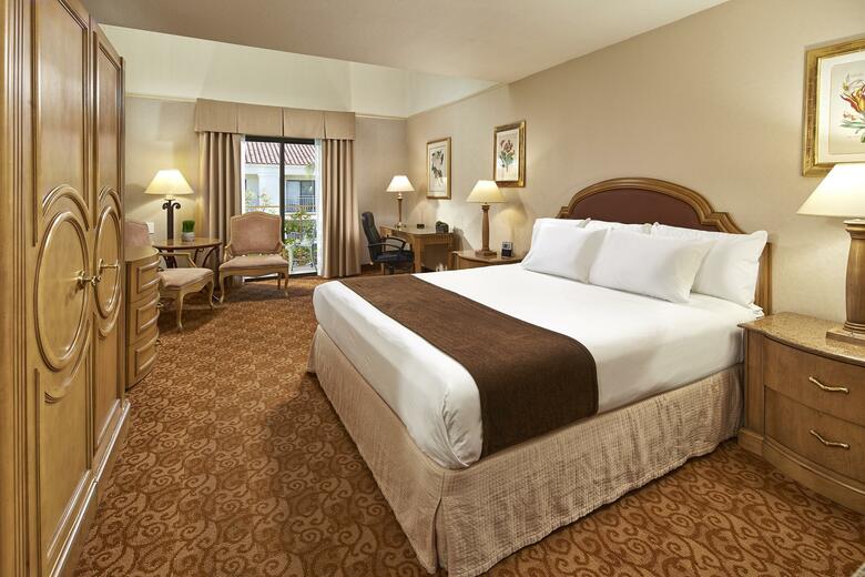 Best Western Plus Posada Royale Hotel & Suites