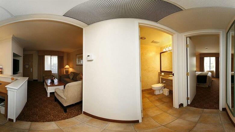 Best Western Plus Posada Royale Hotel & Suites