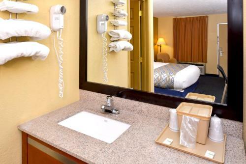 Motel Americas Best Value Inn - Monroeville