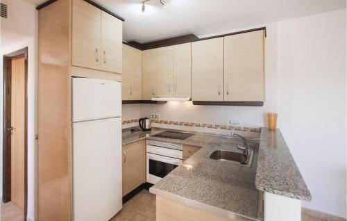 Two-bedroom Apartment In Collados