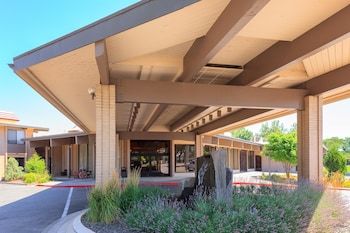 Red Lion Hotel Richland Hanford House