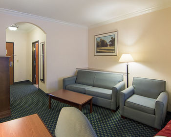 Hotel Comfort Suites - Tomball