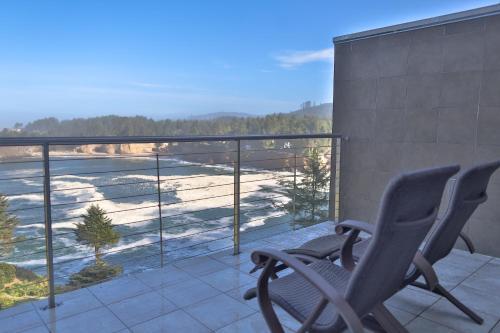 Hotel Whale Cove Inn