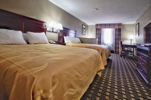 Hotel Econolodge Inn & Suites