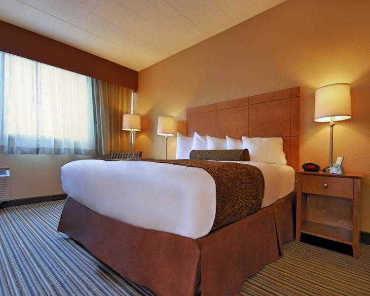 Hotel Best Western Plus Reading Inn & Suites