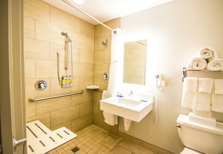 Hotel Holiday Inn Express Langhorne - Oxford Valley