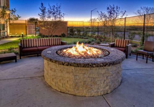 Hotel Courtyard By Marriott San Marcos
