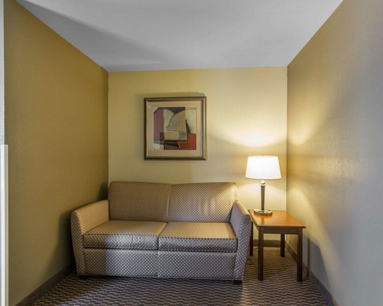 Hotel Comfort Inn & Suites Madisonville