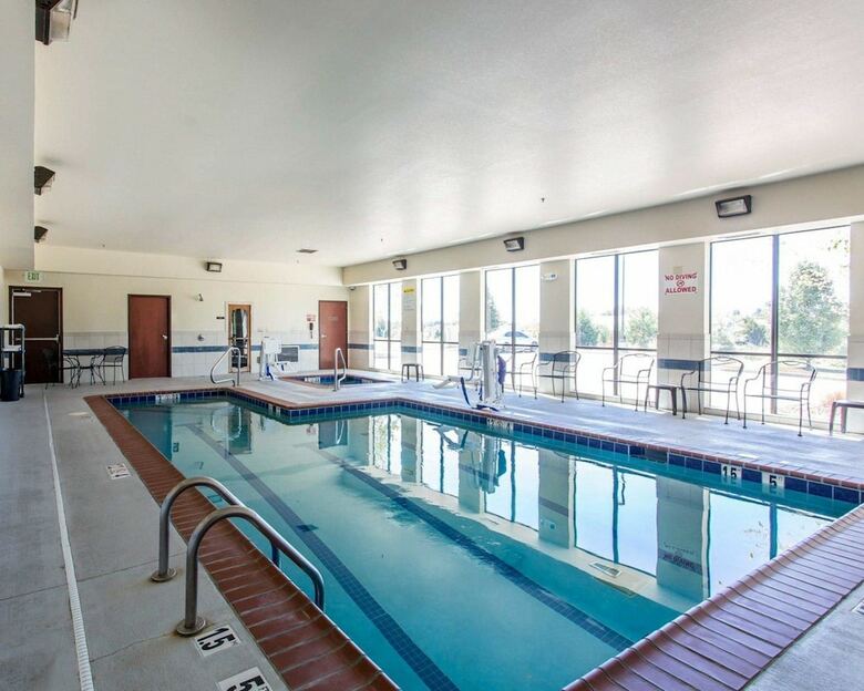 Hotel Comfort Inn & Suites Madisonville