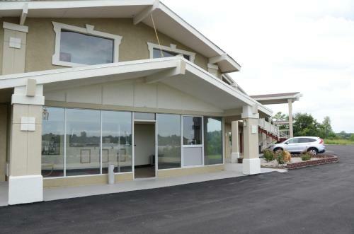 Motel Big Spring Inn Madisonville