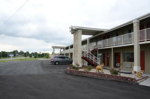Motel Big Spring Inn Madisonville