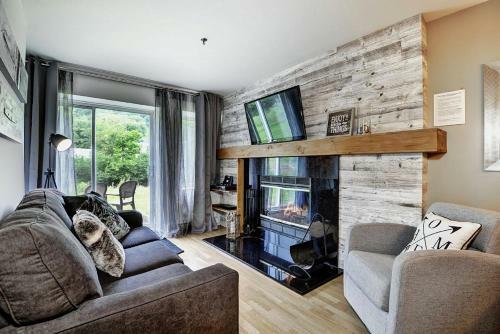 Apartamento Chalet - 620 Chemin Du Hibou #006