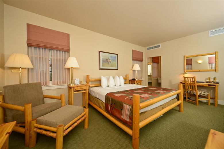 Best Western Plus Plaza Hotel