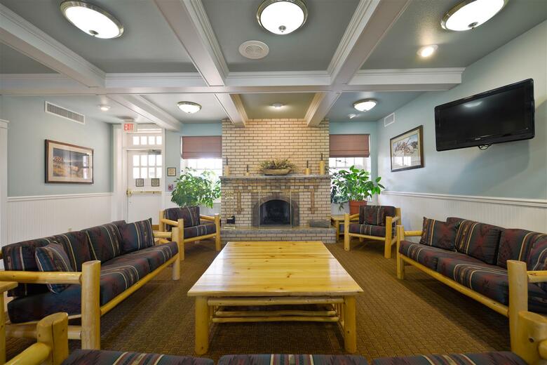 Best Western Plus Plaza Hotel