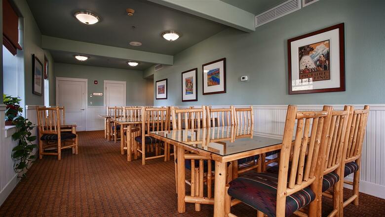 Best Western Plus Plaza Hotel