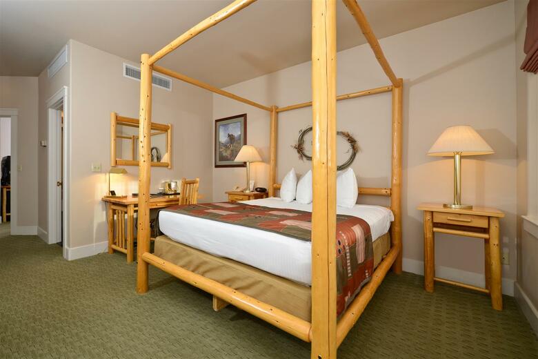 Best Western Plus Plaza Hotel