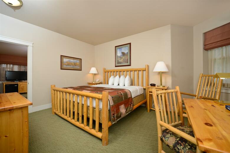 Best Western Plus Plaza Hotel