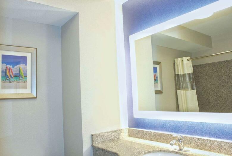 Hotel La Quinta Inn & Suites Ne Long Beach / Cypress