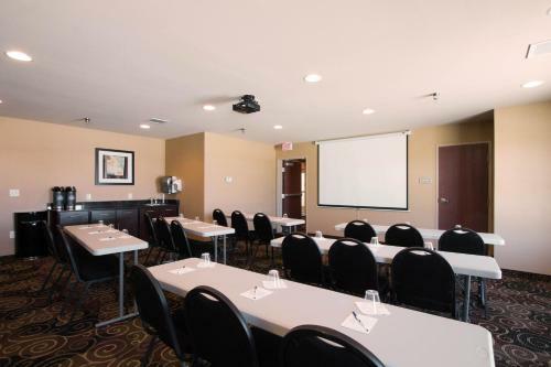 Hotel Cobblestone Inn & Suites Eads
