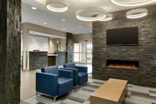 Hotel Days Inn & Suites By Wyndham Warman Legends Centre