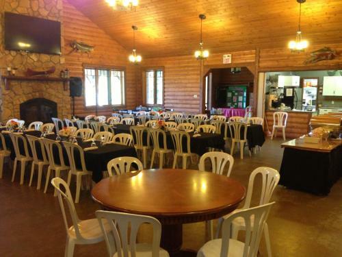 Hotel Bakers Narrows Lodge And Conference Center
