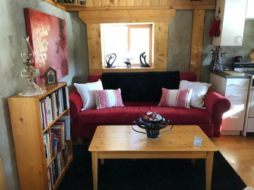 Bed & Breakfast Vines And Puppies Hideaway