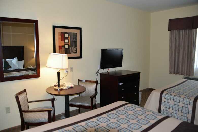 Motel Irish Inn And Suites