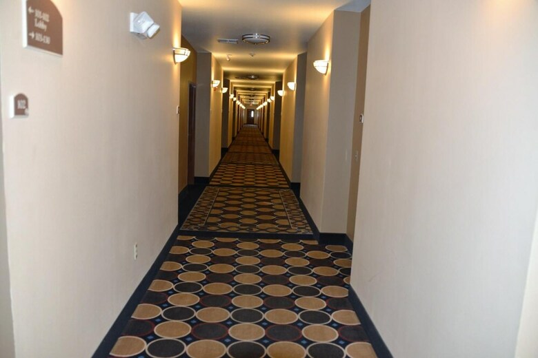 Motel Irish Inn And Suites