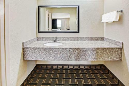 Motel Super 8 Baytown