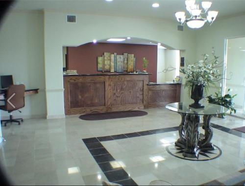 Hotel Budget Host Inn And Suites Cameron