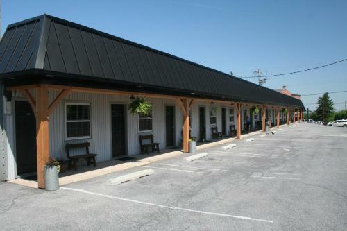 Hotel Carriage House Motor Inn