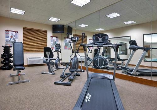 Holiday Inn Express Hotel & Suites Tipp City
