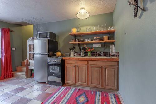 Adobe And Pines Inn Bed And Breakfast