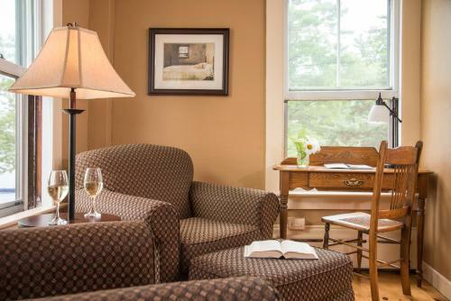 Hostal Lake House At Ferry Point