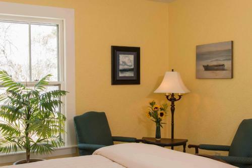 Hostal Lake House At Ferry Point