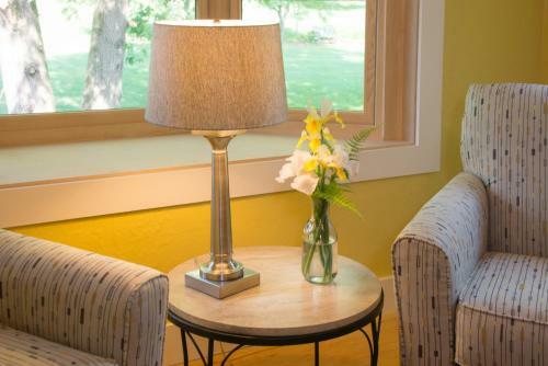 Hostal Lake House At Ferry Point