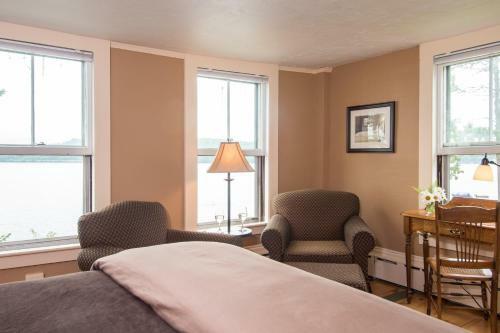 Hostal Lake House At Ferry Point