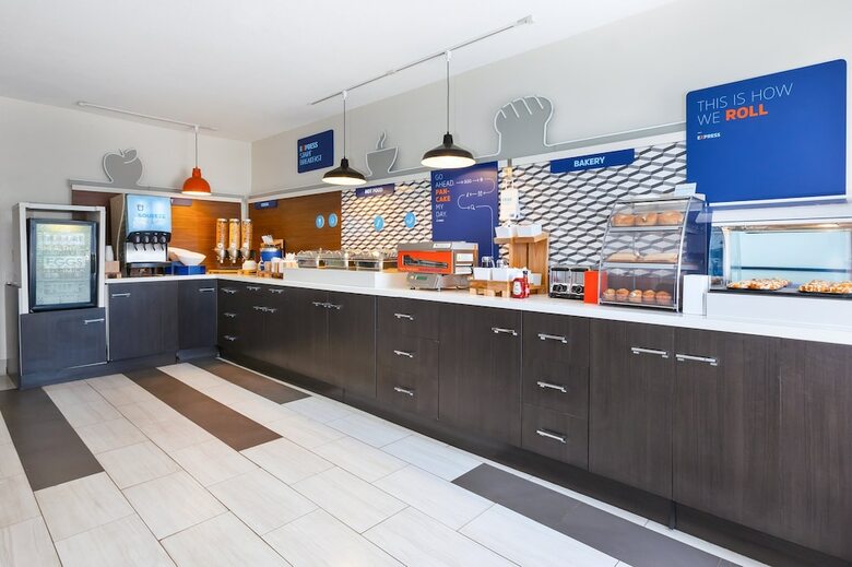 Hotel Holiday Inn Express And Suites Three Rivers