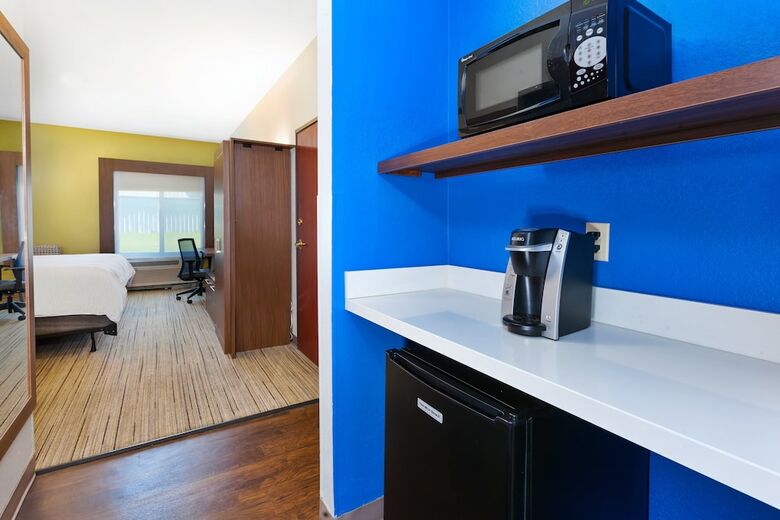 Hotel Holiday Inn Express And Suites Three Rivers