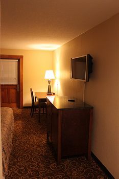Motel New Bedford Inn And Suites