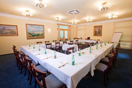 Parkhotel Na Bara?ke