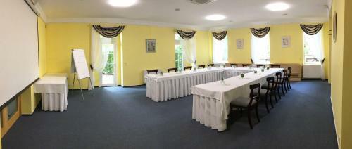 Parkhotel Na Bara?ke