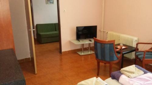 Hostal Garni Hotel Sonata