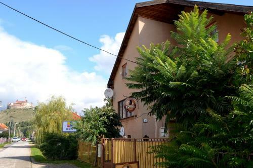 Hostal Farebn� Penzi�n