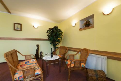 Hostal Penzi�n Max Ke?marok