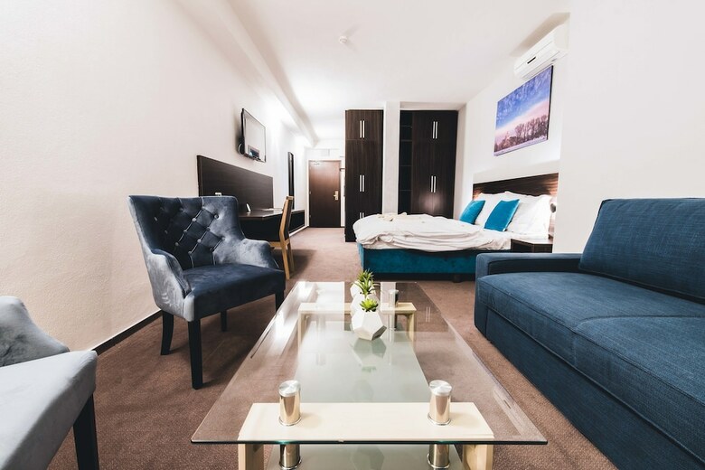 Boutique Hotel 11